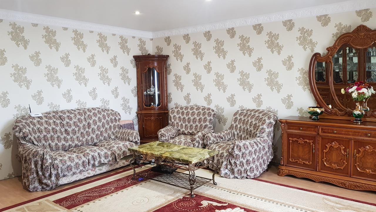Люкс Апартаменты Центр Sukhumi Bagian luar foto